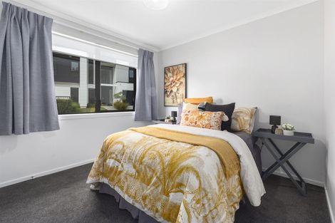 Photo of property in 8 Hull Place, Whitby, Porirua, 5024