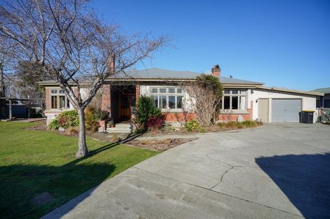 Photo of property in 1 Home Street, Winton, 9720