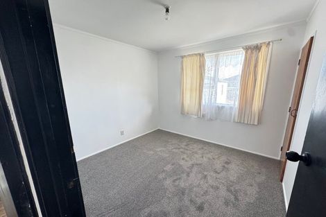 Photo of property in 391 Bucklands Beach Road, Bucklands Beach, Auckland, 2012