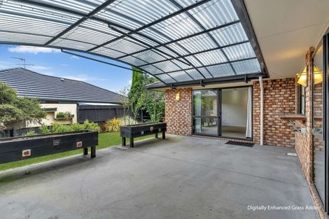 Photo of property in 21 Mandalay Place, Waiuku, 2123