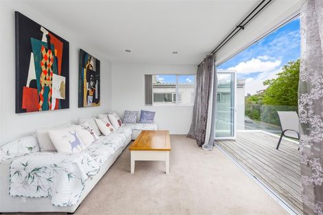 Photo of property in 92 Kaipatiki Road, Glenfield, Auckland, 0629