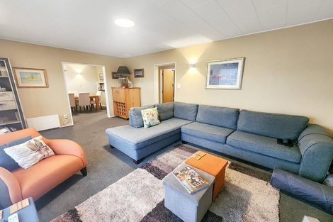 Photo of property in 2/17 Ngarimu Crescent, Taradale, Napier, 4112