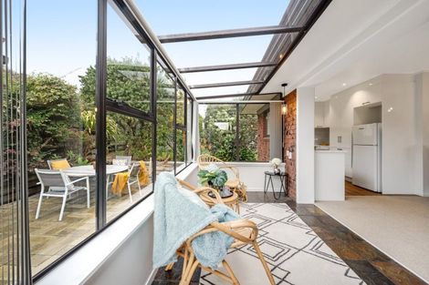 Photo of property in 2/29 Rapallo Place, Farm Cove, Auckland, 2012