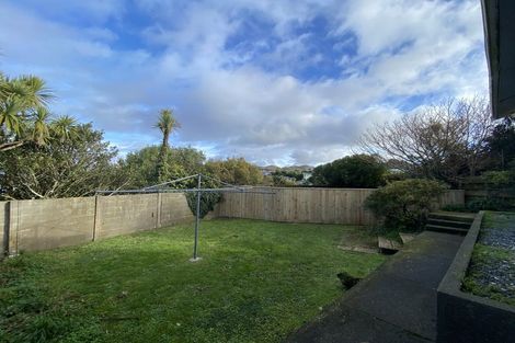 Photo of property in 6 Hallewell Crescent, Johnsonville, Wellington, 6037