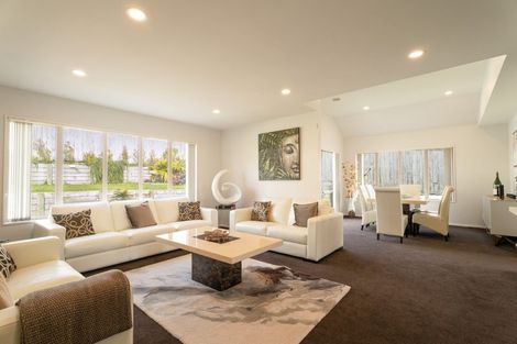 Photo of property in 8 Neston Grove, Churton Park, Wellington, 6037