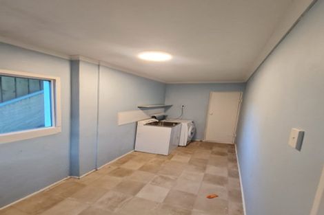 Photo of property in 51 Albemarle Road, Northland, Wellington, 6012