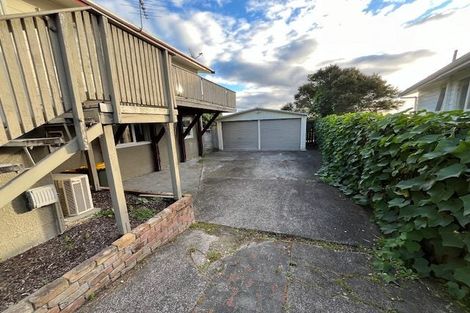Photo of property in 24 Stanley Road, Glenfield, Auckland, 0629