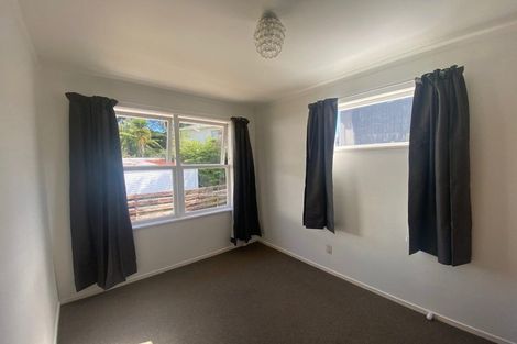 Photo of property in 8 Silver Birch Rise, Henderson, Auckland, 0612