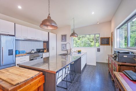 Photo of property in 47a Centennial Drive, Whitianga, 3510