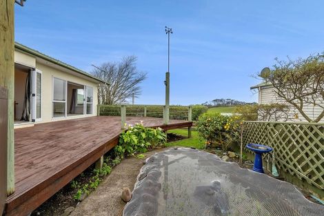 Photo of property in 111 Pioneer Road, Moturoa, New Plymouth, 4310