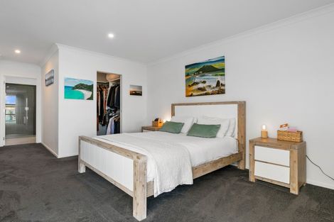 Photo of property in 34 Hiria Crescent, Papamoa Beach, Papamoa, 3118