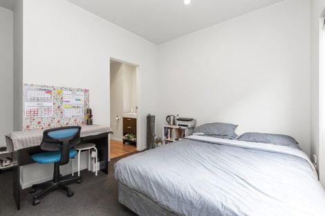 Photo of property in 100u5 Knighton Road, Hillcrest, Hamilton, 3216