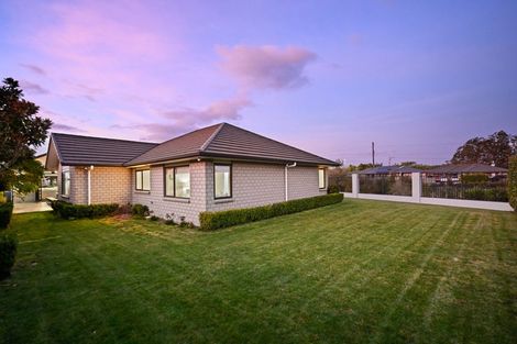 Photo of property in 202 Saint James Drive, Huntington, Hamilton, 3210