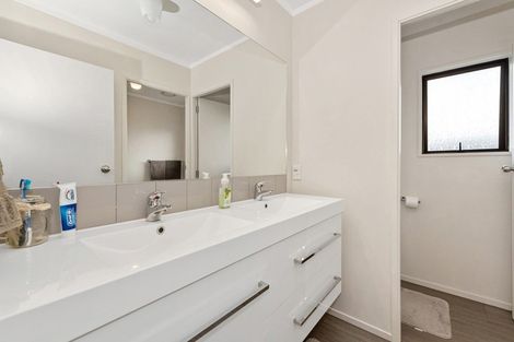 Photo of property in 18 Halyard Close, Flagstaff, Hamilton, 3210