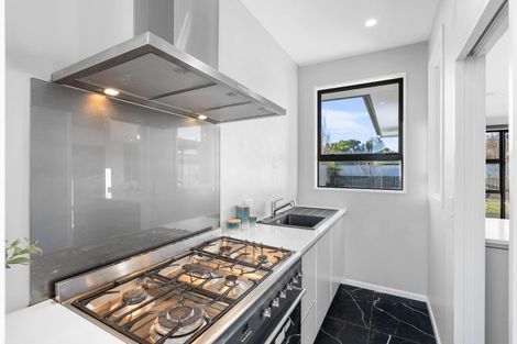 Photo of property in 5 Bargrove Close, Halswell, Christchurch, 8025