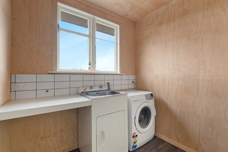 Photo of property in 30 Scotland Terrace, Green Island, Dunedin, 9018