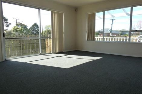 Photo of property in 5/69 Kenderdine Road, Papatoetoe, Auckland, 2025