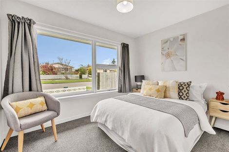 Photo of property in 84 Roberta Drive, Somerfield, Christchurch, 8024