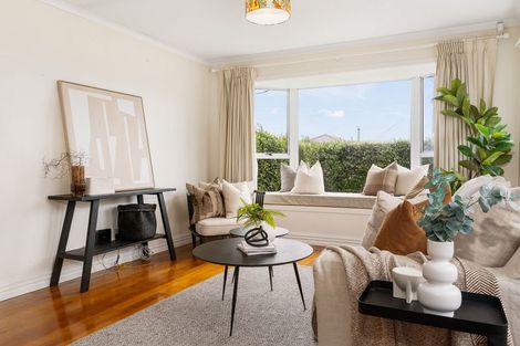 Photo of property in 40 Vancouver Crescent, Wainoni, Christchurch, 8061