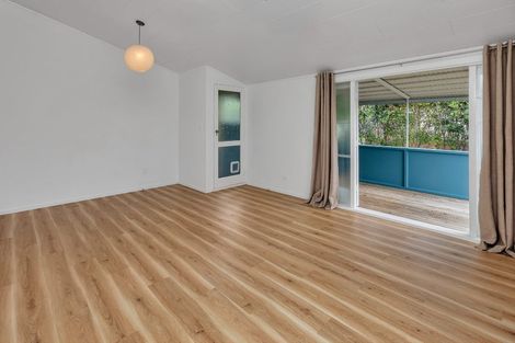 Photo of property in 31 Shearwater Street, One Tree Point, 0118