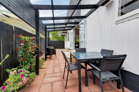 Photo of property in 3/522 Te Atatu Road, Te Atatu Peninsula, Auckland, 0610