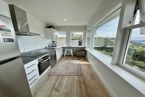 Photo of property in 18 Waipapa Terrace, Hataitai, Wellington, 6021