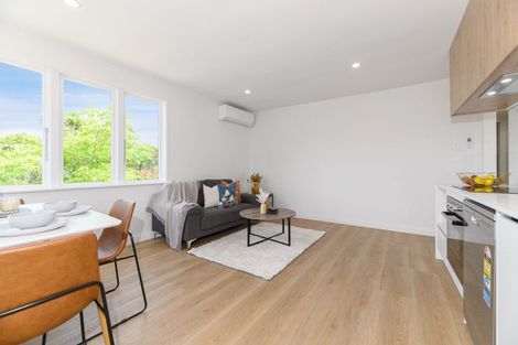 Photo of property in 70d Lincoln Park Avenue, Massey, Auckland, 0614