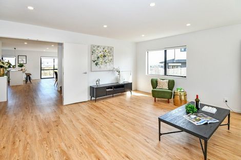 Photo of property in 23 Nola Dawn Avenue, Papakura, 2110