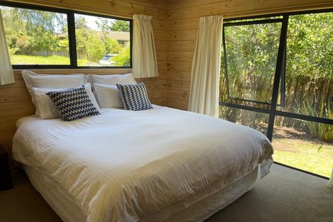 Photo of property in 58 Kinloch Road, Kinloch, Taupo, 3377