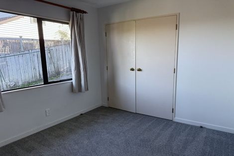 Photo of property in 11 Trotting Terrace, Fairview Heights, Auckland, 0632