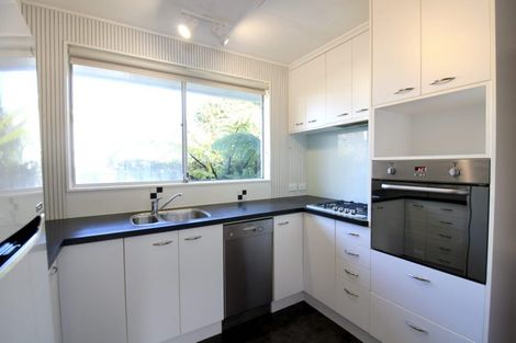 Photo of property in 1/19 Parkvale Road, Karori, Wellington, 6012