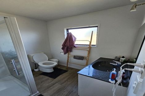 Photo of property in 1 Ridley Green, Churton Park, Wellington, 6037