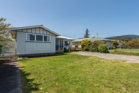 Photo of property in 64 Kapiti Road, Paraparaumu, 5032