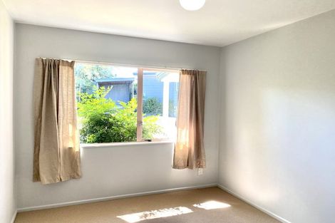Photo of property in 47 Greenslade Crescent, Northcote, Auckland, 0627