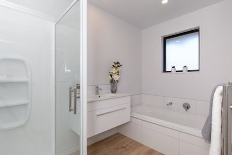 Photo of property in 16 Charles Major Road, Rolleston, 7614