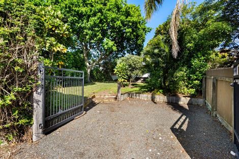 Photo of property in 70 Gillies Crescent, Waimarama, Havelock North, 4294