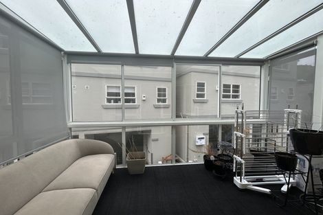 Photo of property in 12a Glenmore Street, Thorndon, Wellington, 6011