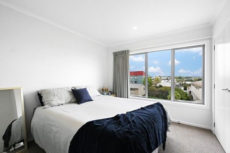 Photo of property in 10/19u Ruakiwi Road, Hamilton Lake, Hamilton, 3204