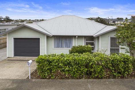 Photo of property in 5 Tee Point, Red Beach, 0932
