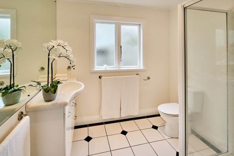 Photo of property in 30 Kenya Street, Ngaio, Wellington, 6035