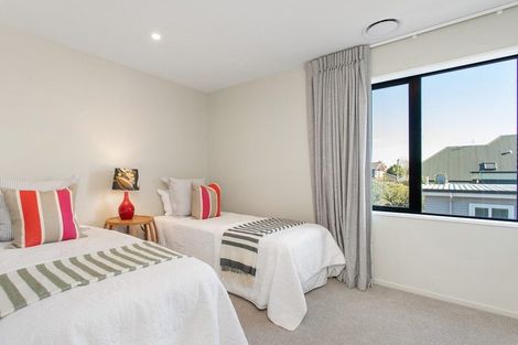 Photo of property in 127 Hamilton Avenue, Ilam, Christchurch, 8041