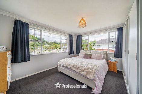 Photo of property in 373 Stokes Valley Road, Stokes Valley, Lower Hutt, 5019