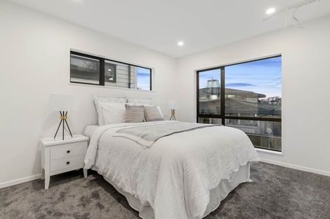 Photo of property in 67 Hutchinsons Road, Bucklands Beach, Auckland, 2014