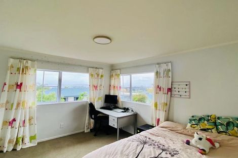 Photo of property in 133a/1 Hobsonville Road, West Harbour, Auckland, 0618