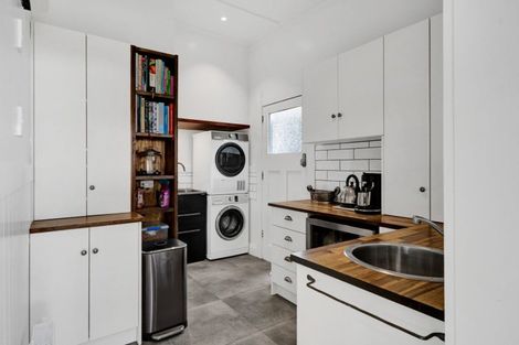 Photo of property in 500 Richmond Road, Lepperton, New Plymouth, 4373