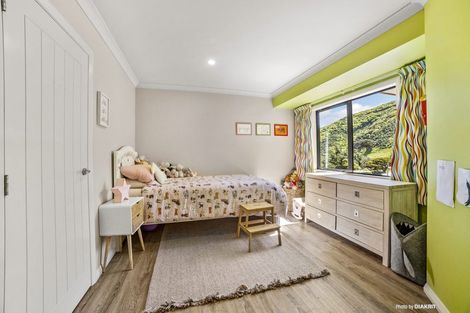 Photo of property in 499 South Makara Road, Makara, Karori, 6972
