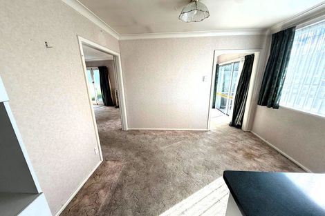 Photo of property in 9 Chamberlain Street, Dannevirke, 4930