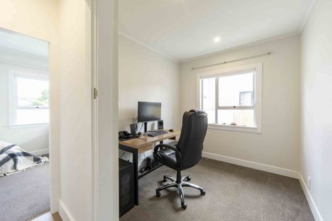 Photo of property in 18 Hinau Street, Maeroa, Hamilton, 3200