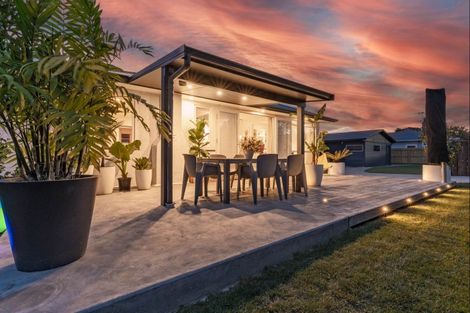 Photo of property in 25 Cambridge Terrace, Masterton, 5810