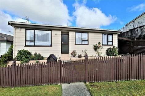 Photo of property in 33 Nassau Avenue, Grenada North, Wellington, 5028